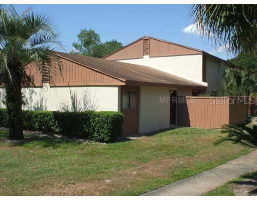 8601 CATTAIL DRIVE UNIT 8601 TEMPLE TERRACE, FL 33637