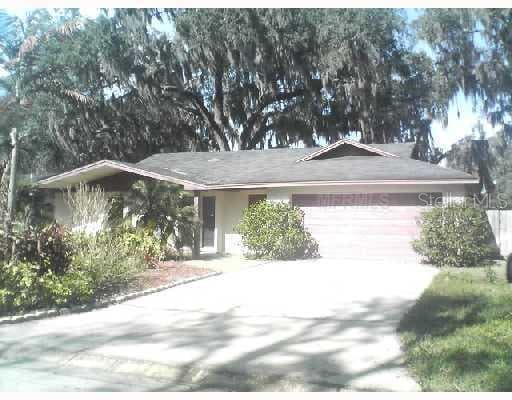 8013 FAWNRIDGE CREEK TAMPA, FL 33610