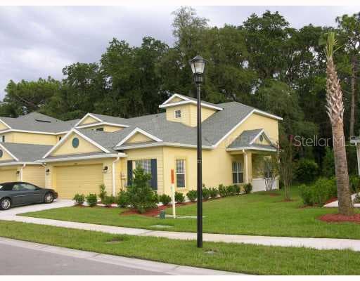 8529 SANDPIPER RIDGE AVENUE TAMPA, FL 33647