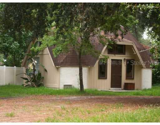 3818 LAKESHORE DRIVE TAMPA, FL 33604