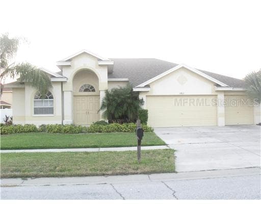 11815 BIG BEAR CIRCLE RIVERVIEW, FL 33579