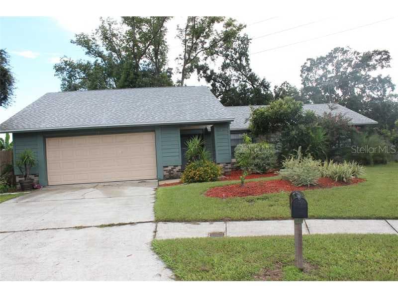 1405 LIVE OAK COURT PLANT CITY, FL 33563