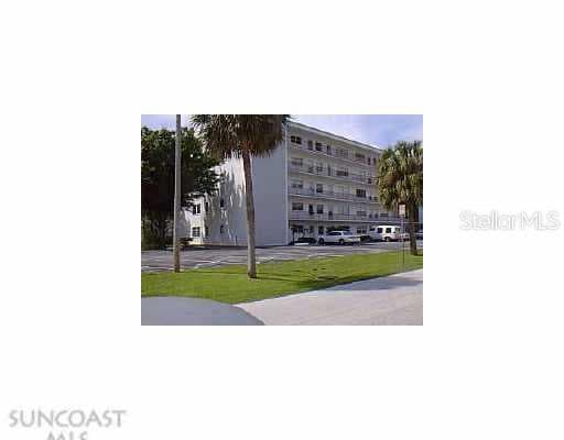5060 76th AVENUE N UNIT 207 Pinellas Park, FL 33782