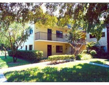 11711 RAINTREE VILLAGE UNIT B TAMPA, FL 33617