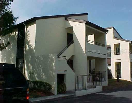 13608 VILLAGE DRIVE TAMPA, FL 33624