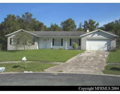 2204 VILLAGE Brandon, FL 33511