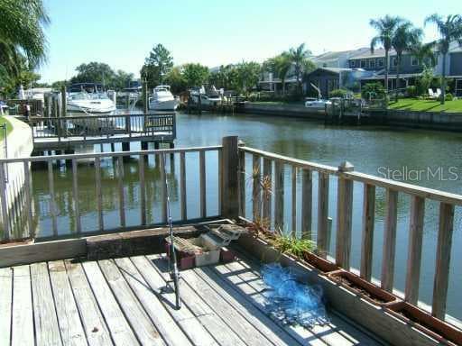 8722 PALISADES DRIVE TAMPA, FL 33615
