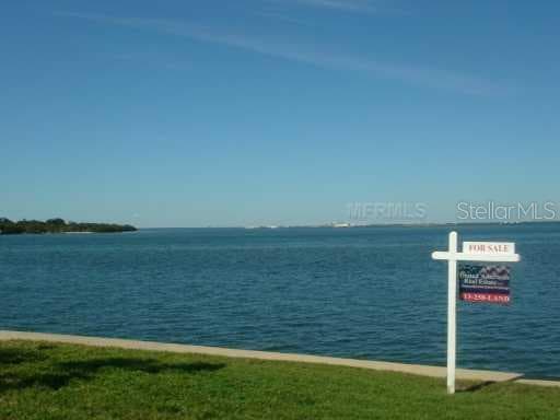 2093 NE MICHIGAN AVENUE ST PETERSBURG, FL 33703