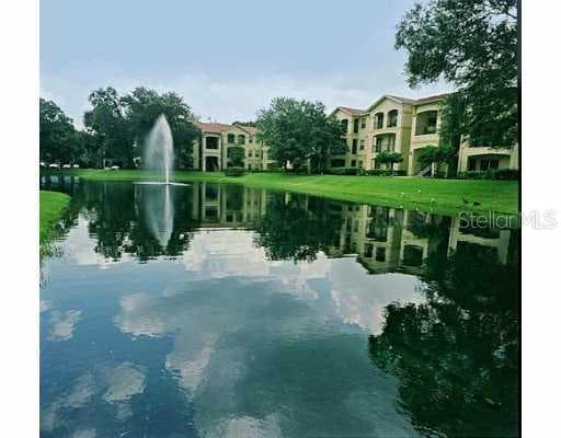 5602 Pinnacle Heights CIRCLE UNIT #210 Tampa, FL 33624