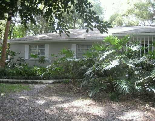 209 S COOPER PLACE TAMPA, FL 33509