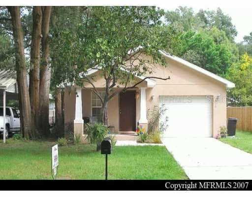910 WILLS STREET Plant City, FL 33563