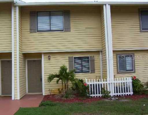 22640 WATERSEDGE UNIT 68 LAND O LAKES, FL 34639