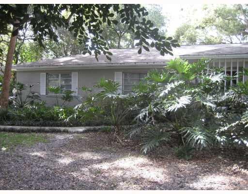 209 S COOPER PLACE TAMPA, FL 33609