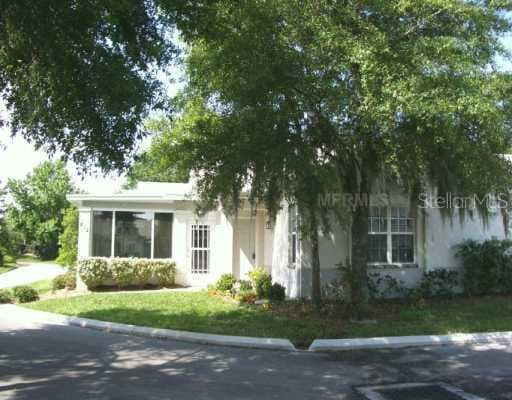 812 SILVERTHORN LANE RUSKIN, FL 33573