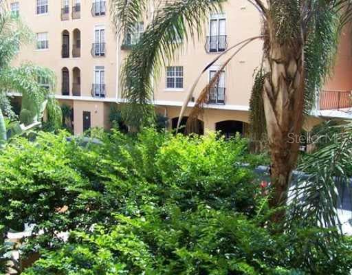 501 KNIGHTS RUN UNIT 2124 TAMPA, FL 33602