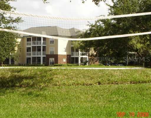 4211 CHATHAM OAK COURT UNIT 125 TAMPA, FL 33624