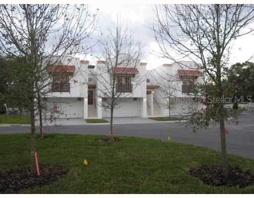 3633 BAY HEIGHTS WAY UNIT 2 Tampa, FL 33611