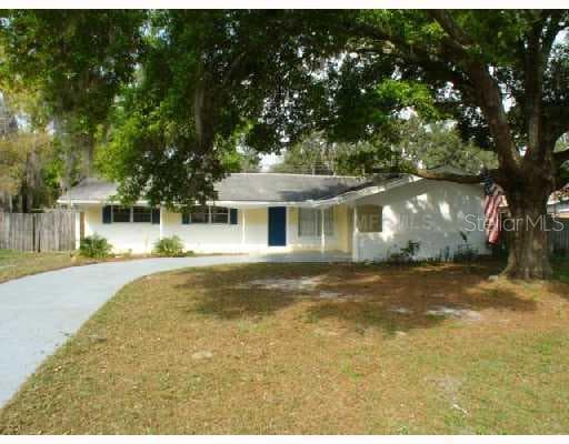 8010 PINE HILL DRIVE TAMPA, FL 33617