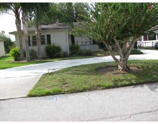 2906 W WOODLAWN AVENUE TAMPA, FL 33607