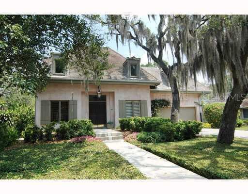 3015 W VILLA ROSA PRAIRIE TAMPA, FL 33611