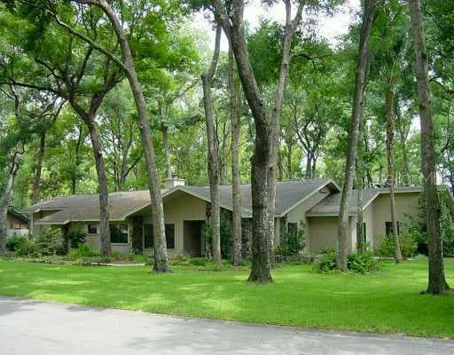 916 RIVER RAPIDS AVENUE BRANDON, FL 33511