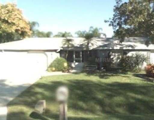 7611 BARRY ROAD Tampa, FL 33615