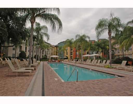 2402 W AZEELE STREET UNIT 429 TAMPA, FL 33609