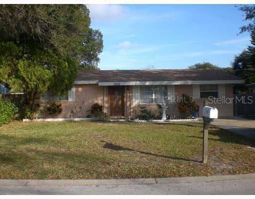 1605 COUNTRY LANE E CLEARWATER, FL 33759