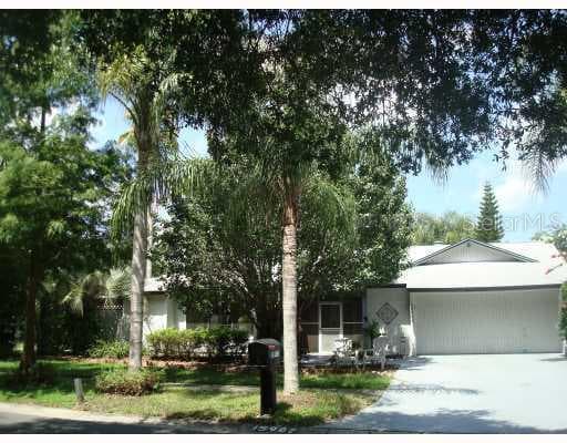 15902 WOODPOST PLACE TAMPA, FL 33624