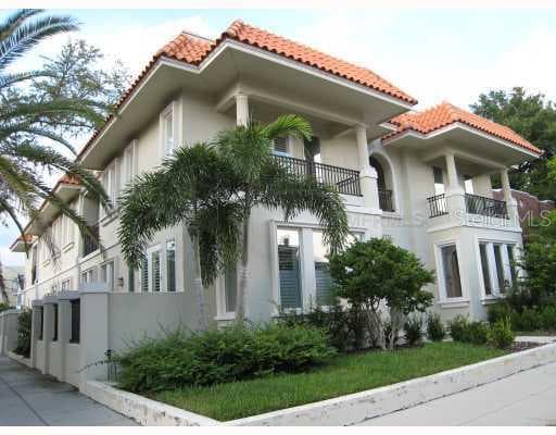 1731 W WATROUS AVENUE UNIT 102 TAMPA, FL 33606