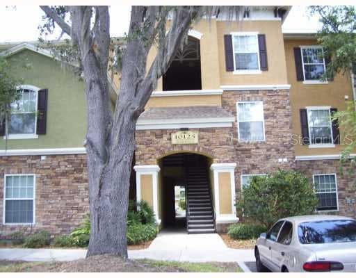 10125 COURTNEY PALMS BOULEVARD UNIT 103 TAMPA, FL 33619