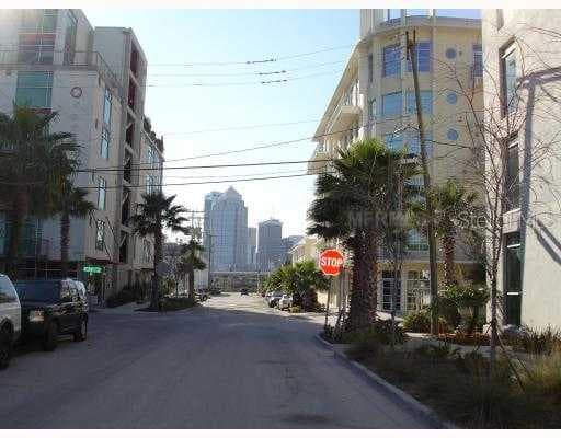101 N 12TH STREET UNIT 305 TAMPA, FL 33602