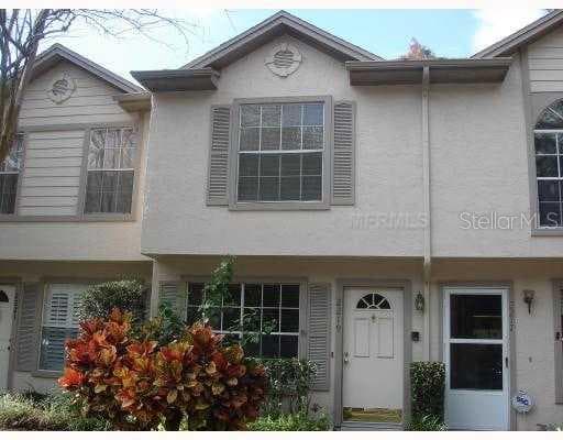2219 FLETCHERS POINT CIRCLE TAMPA, FL 33613