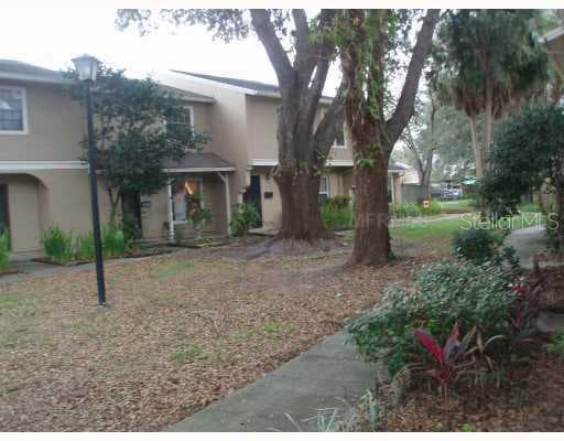 7610 EL PASEO COURT TAMPA, FL 33615
