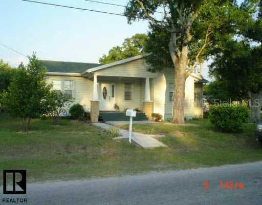 3211 N TAMPANIA AVENUE TAMPA, FL 33607