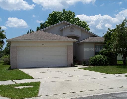 1634 PORTSMOUTH LAKE DRIVE BRANDON, FL 33511