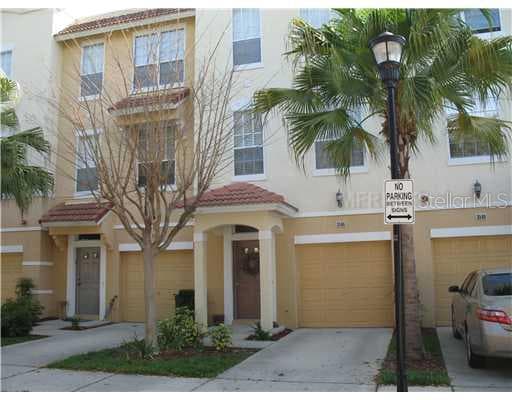 3144 BAYSHORE OAKS DRIVE TAMPA, FL 33611