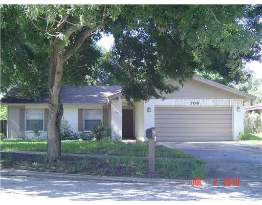 706 REGENCY COURT TAMPA, FL 33613
