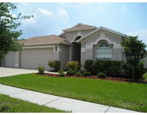 13703 TRINITY LEAF PLACE RIVERVIEW, FL 33579