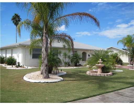 305 STONEHAM DRIVE SUN CITY CENTER, FL 33573