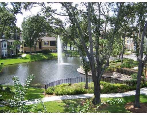 10101 COURTNEY PALMS BOULEVARD UNIT 104 TAMPA, FL 33619