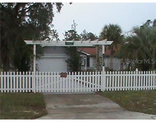 15520 CAMROSE AVENUE SPRING HILL, FL 34610
