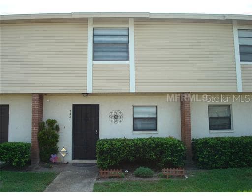 2021 PINE CHACE COURT TAMPA, FL 33613