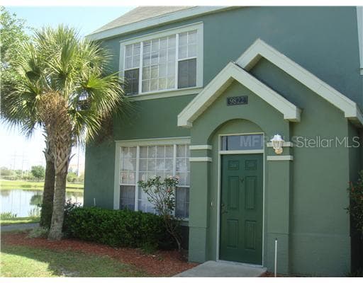 9822 LAKE CHASE ISLAND WAY UNIT 9822 TAMPA, FL 33626
