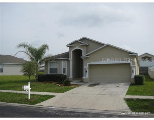 7532 MERCHANTVILLE CIRCLE ZEPHYRHILLS, FL 33540