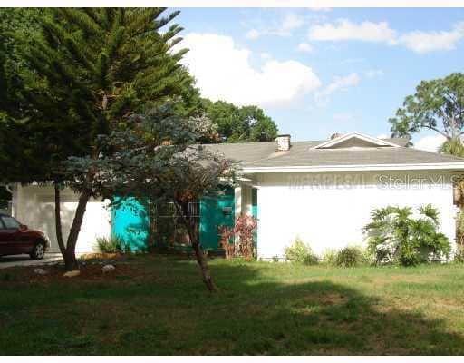 6803 CRESTHILL COURT TAMPA, FL 33615
