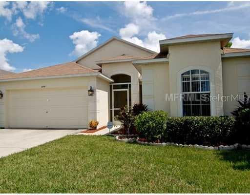 8319 CANTERBURY LAKE BOULEVARD TAMPA, FL 33619