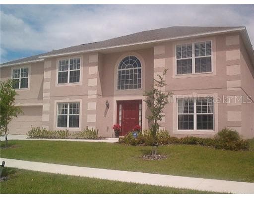714 VALRICO HILLS LANE