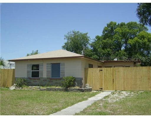2725 30TH AVENUE N UNIT NA ST PETERSBURG, FL 33713