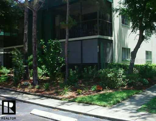 3300 Fox Chase CIRCLE N UNIT 207 Palm Harbor, FL 34683